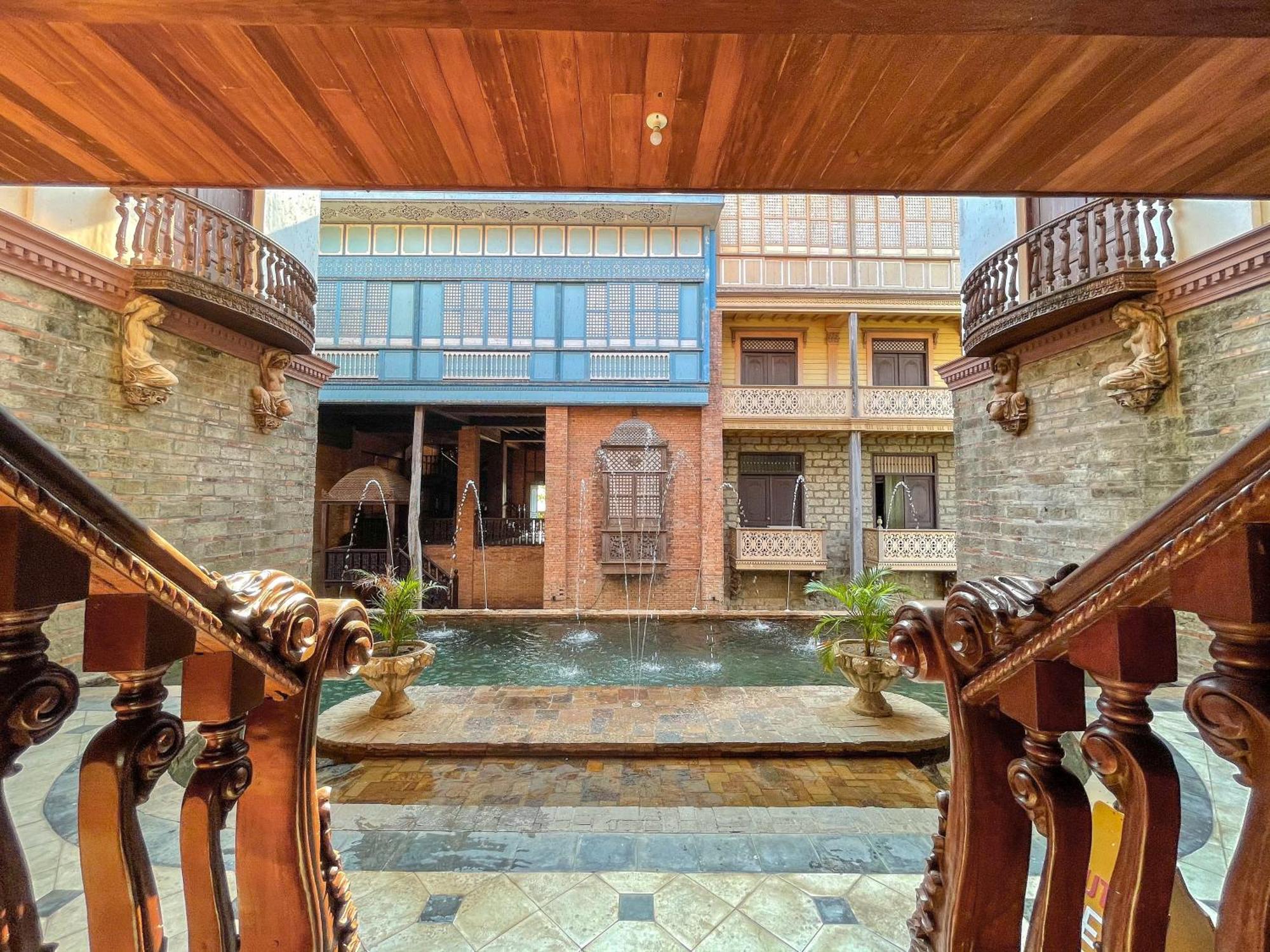Las Casas Filipinas De Acuzar Bagac Exterior photo