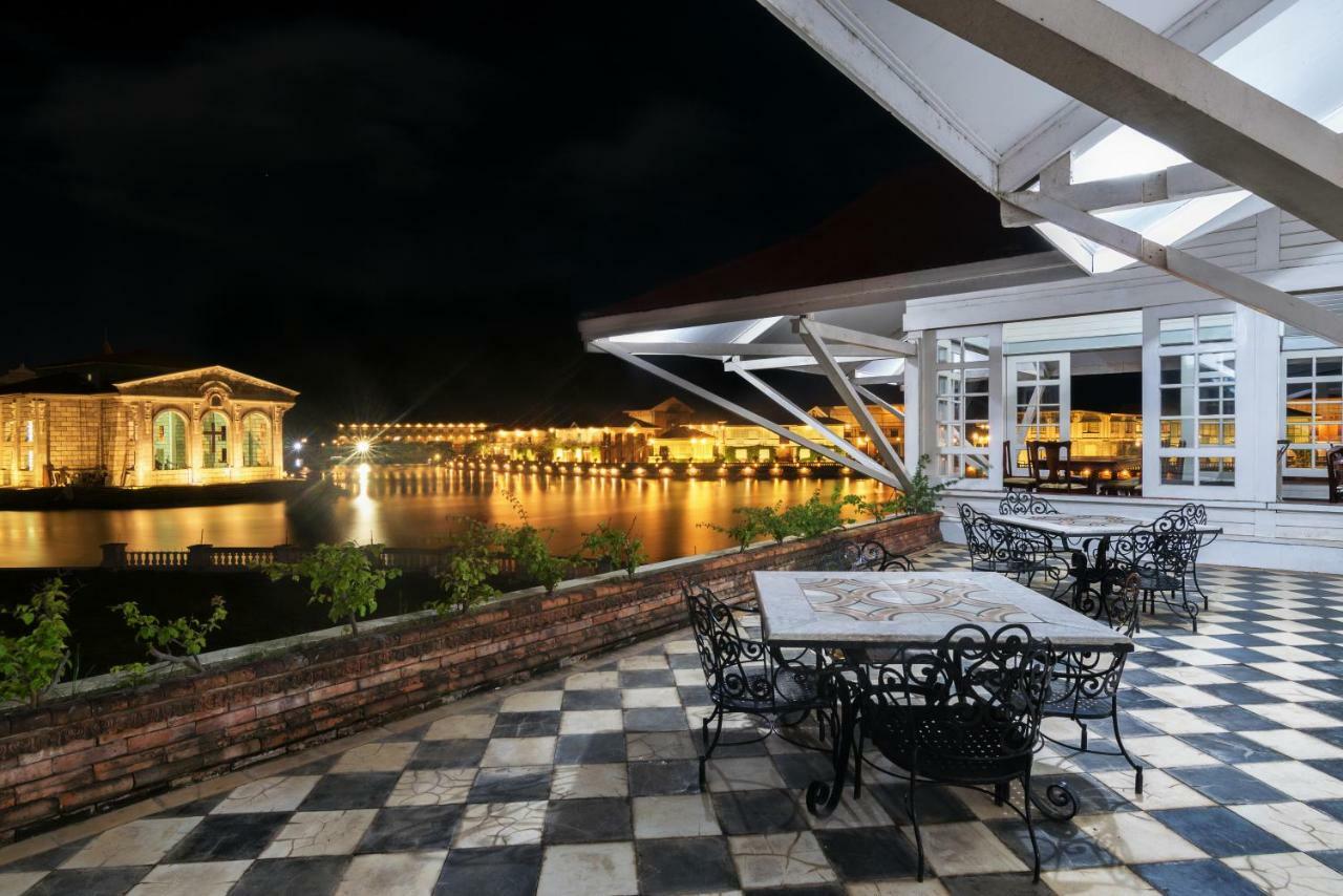 Las Casas Filipinas De Acuzar Bagac Exterior photo