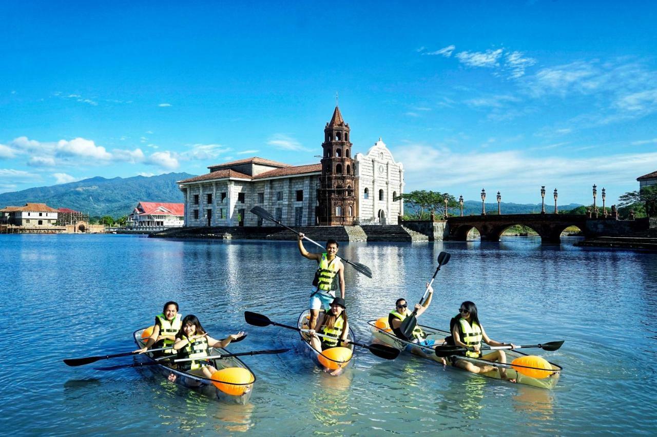 Las Casas Filipinas De Acuzar Bagac Exterior photo